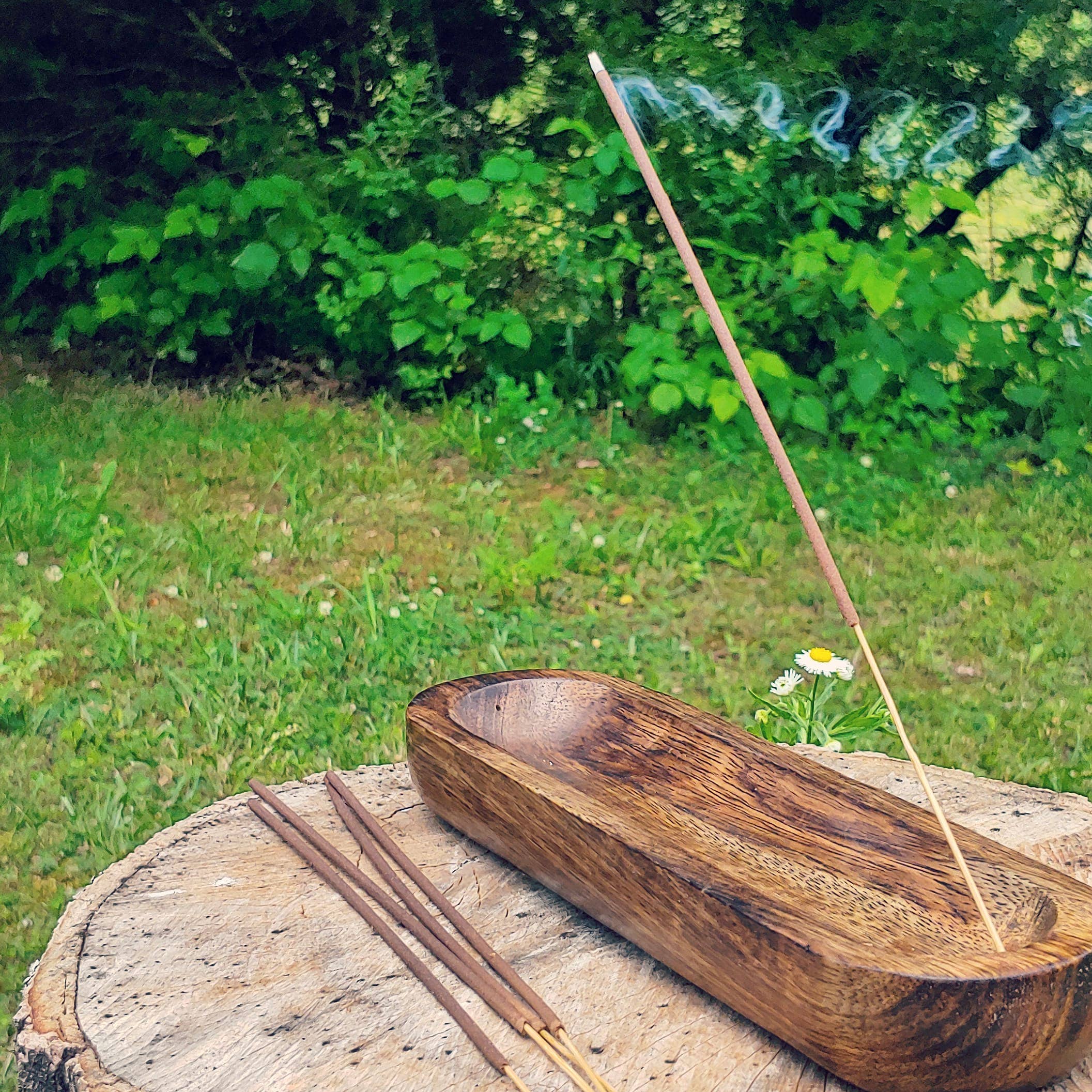 Vetiver Hand Dipped Incense: 10 Sticks